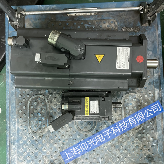 西門(mén)子伺服電機(jī)維修1FT7062-1AF71-1MH1報(bào)警顯示A05002故障維修